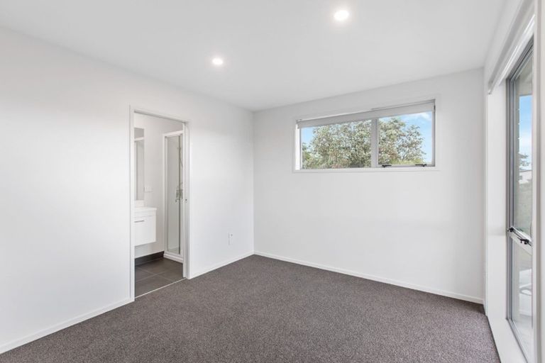 Photo of property in 14a Greenock Road, Ranui, Auckland, 0612