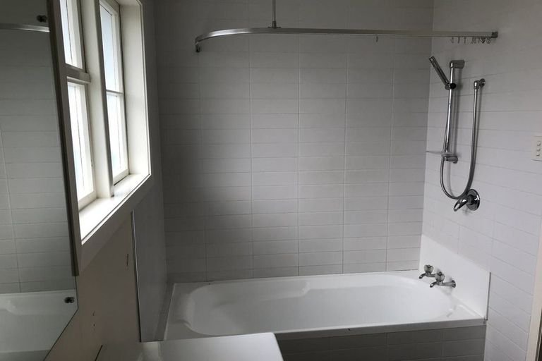 Photo of property in 15a Harris Street, Pukekohe, 2120