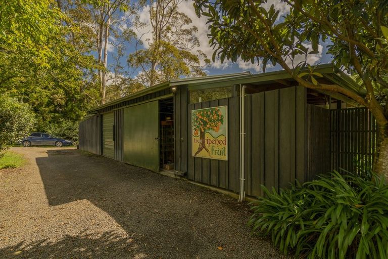 Photo of property in 895 State Highway 25, Whenuakite, Whitianga, 3591