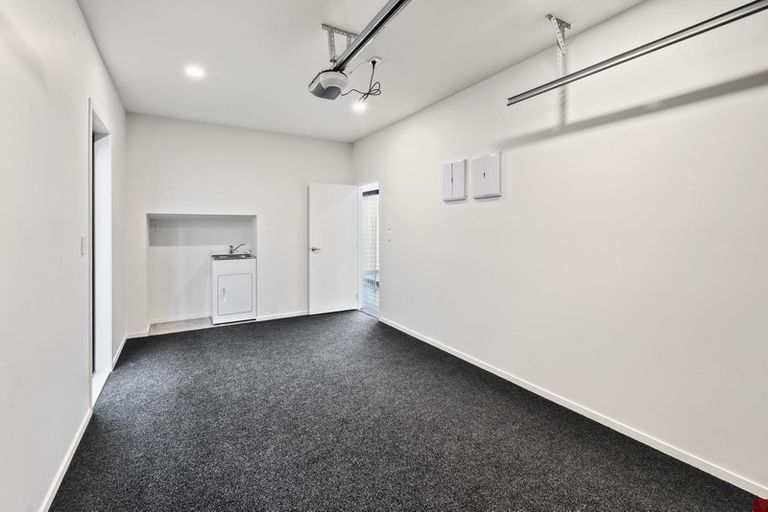 Photo of property in 7 Tapuwae Way, Mangere Bridge, Auckland, 2022