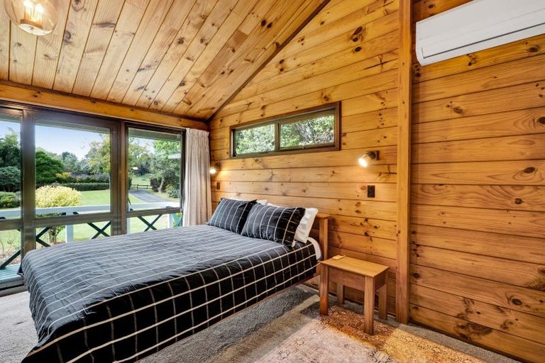 Photo of property in 65 Veale Road, Ridgewood, New Plymouth, 4371