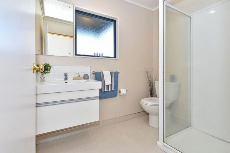 Photo of property in 15 Stevenson Road, Clarks Beach, 2122