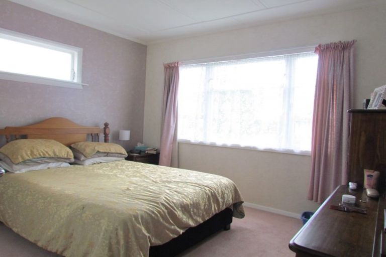 Photo of property in 38 Quinn Road, Levin, 5510