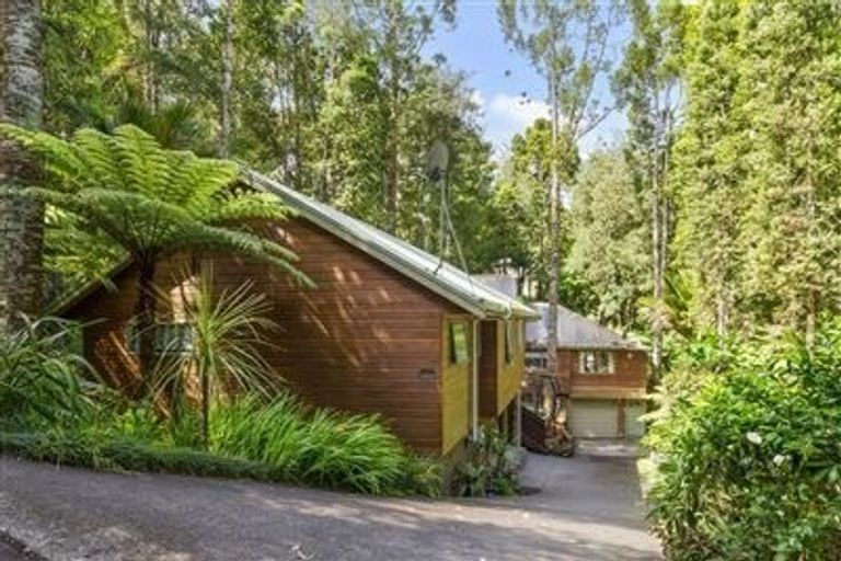 Photo of property in 2/48 Park Hill Road, Birkenhead, Auckland, 0626