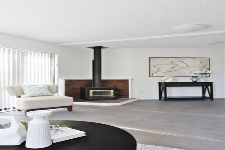 Photo of property in 26 Tabitha Crescent, Henderson, Auckland, 0612