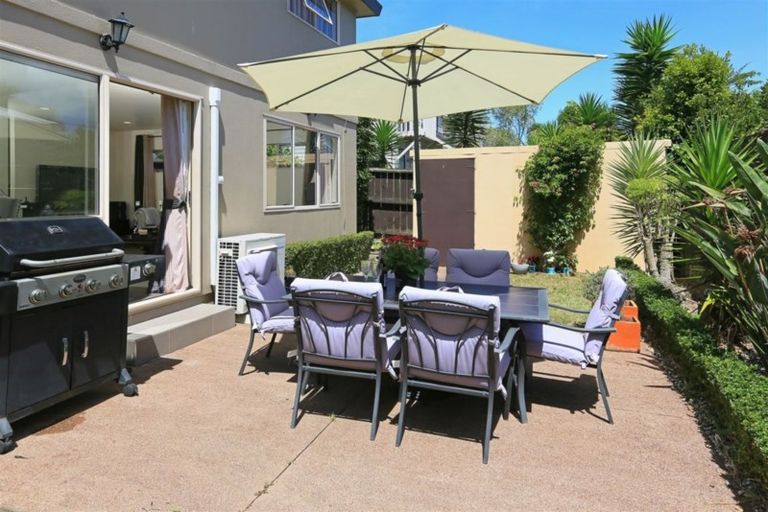 Photo of property in 10a Blacklock Avenue, Henderson, Auckland, 0612