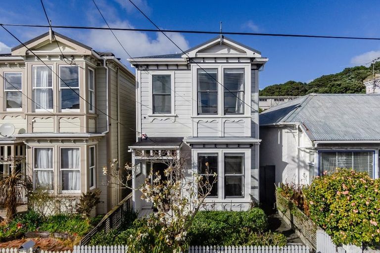 Photo of property in 12 Roy Street, Newtown, Wellington, 6021