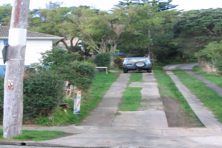 Photo of property in 15 Durham Street, Cannons Creek, Porirua, 5024