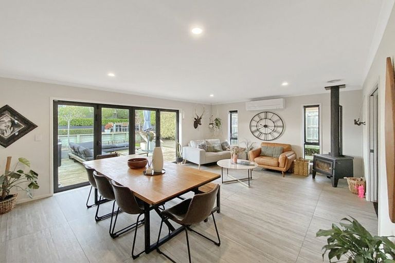 Photo of property in 13 Magnolia Crescent, Tawhero, Whanganui, 4501