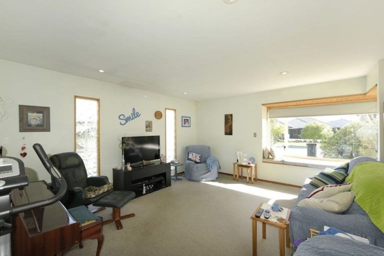 Photo of property in 75 Forest Drive, Parklands, Christchurch, 8083