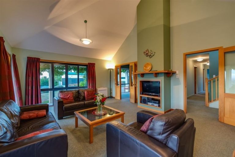 Photo of property in 101 Ravensdale Rise, Westmorland, Christchurch, 8025