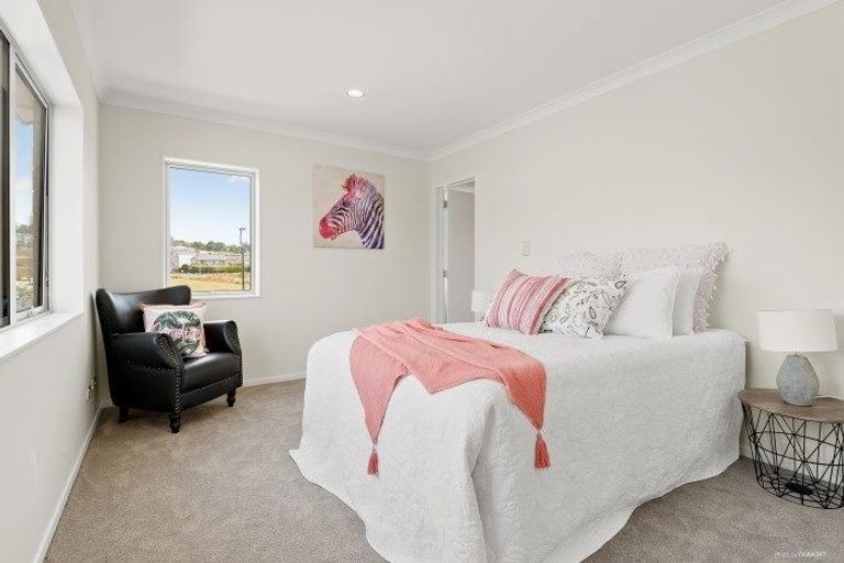 Photo of property in 48 Tir Conaill Avenue, Flat Bush, Auckland, 2019