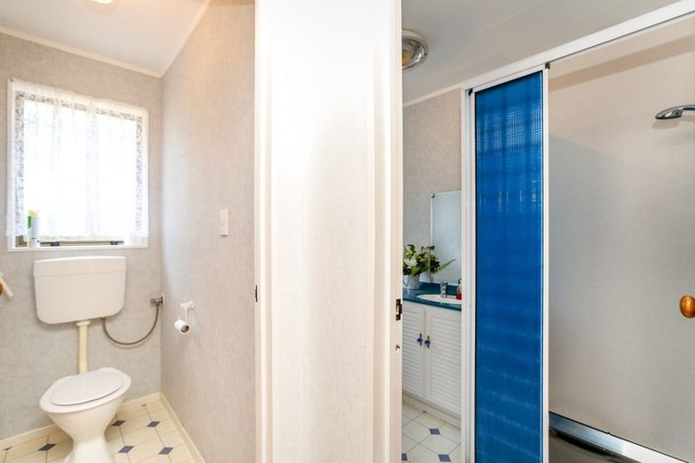 Photo of property in 2/13 Karamu Street, Strandon, New Plymouth, 4312