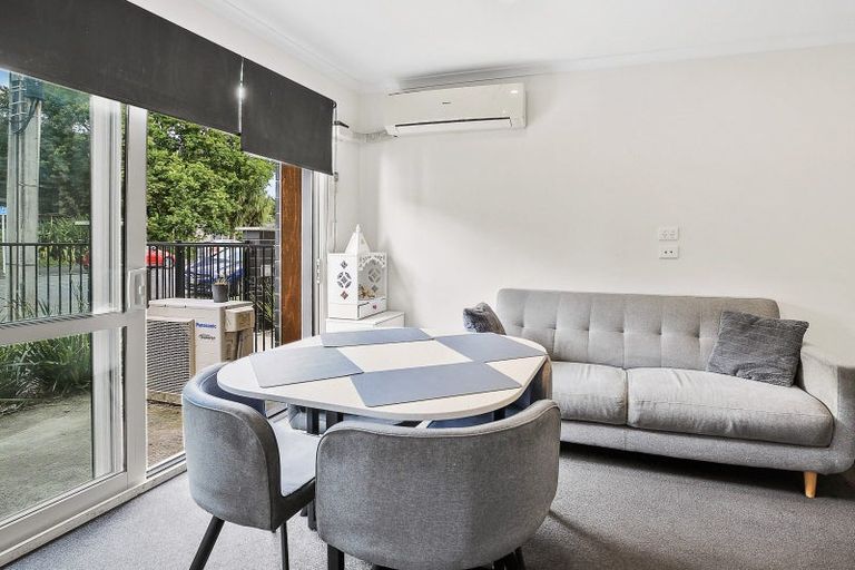 Photo of property in 1/113 Knighton Road, Hillcrest, Hamilton, 3216