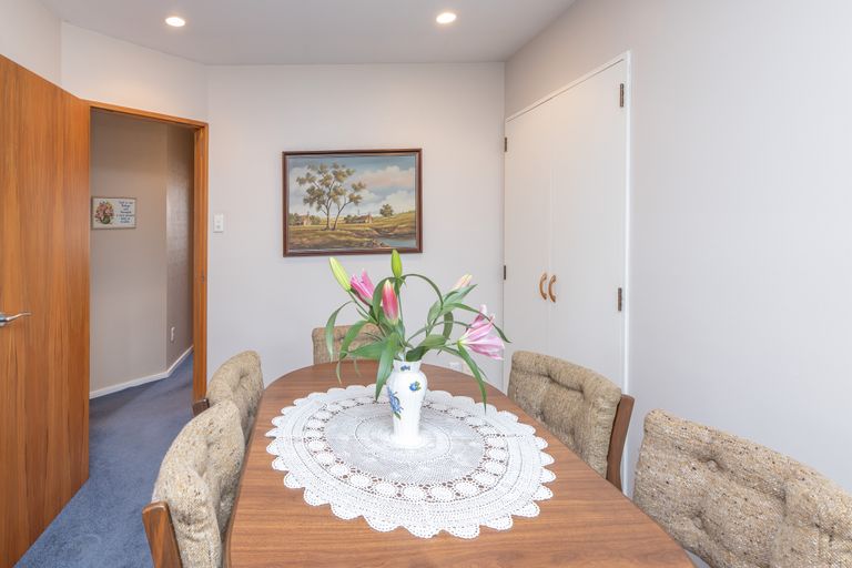 Photo of property in 16 Riegler Place, Belfast, Christchurch, 8051