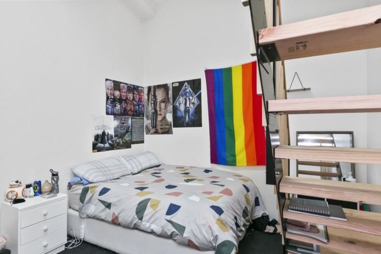 Photo of property in 2/5 Hopper Street, Mount Cook, Wellington, 6011