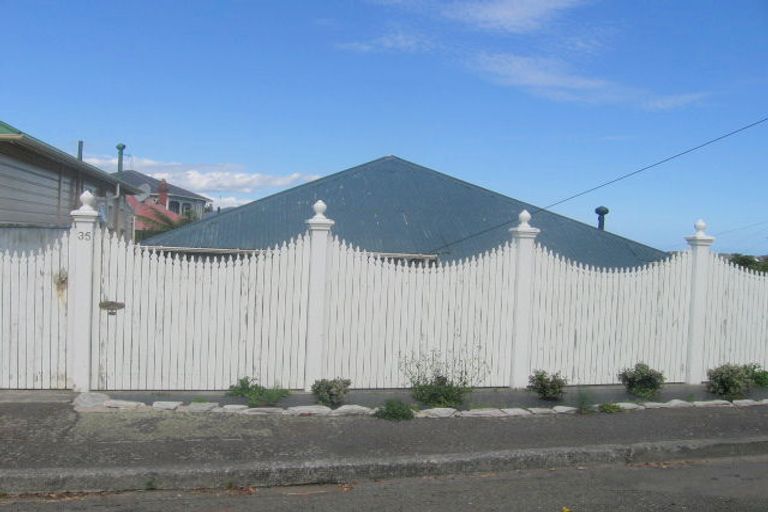 Photo of property in 35 Disley Street, Highbury, Wellington, 6012