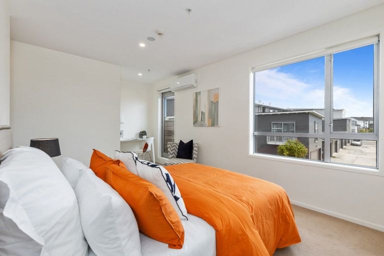 Photo of property in 6/160c Hobsonville Point Road, Hobsonville, Auckland, 0616