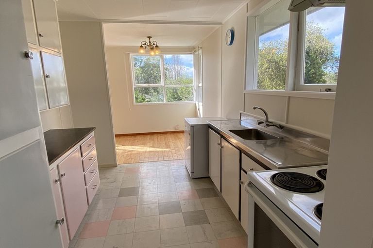 Photo of property in 23 Ennis Avenue, Pakuranga Heights, Auckland, 2010