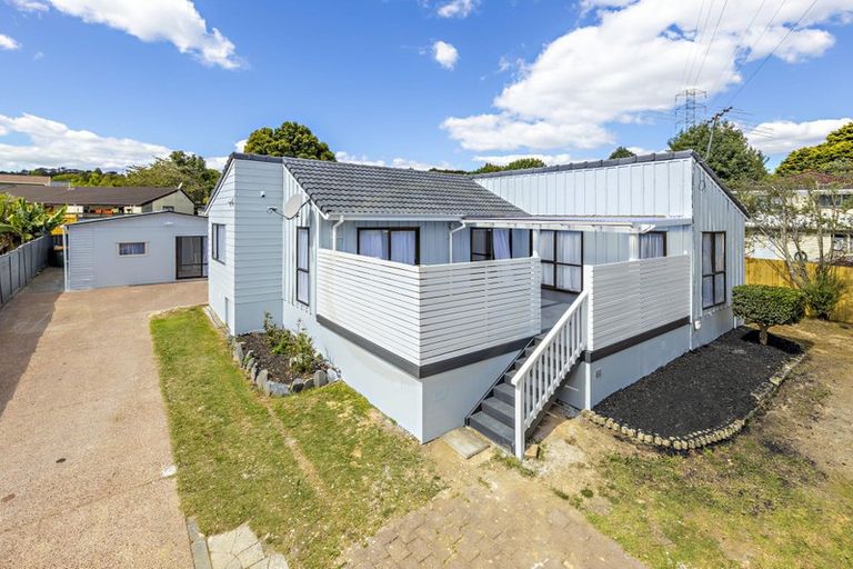 Photo of property in 80 Everglade Drive, Goodwood Heights, Auckland, 2105
