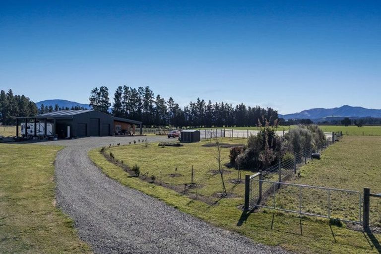 Photo of property in 123 Yaxleys Road, Loburn, Rangiora, 7473