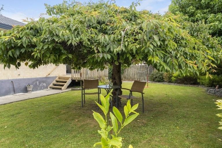 Photo of property in 24 Millhaven Place, Otaki, 5512