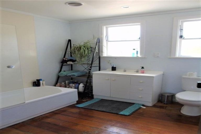 Photo of property in 85 Seddon Street, Naenae, Lower Hutt, 5011