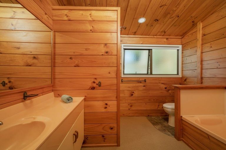 Photo of property in 12 Wharf Road, Tairua, 3508