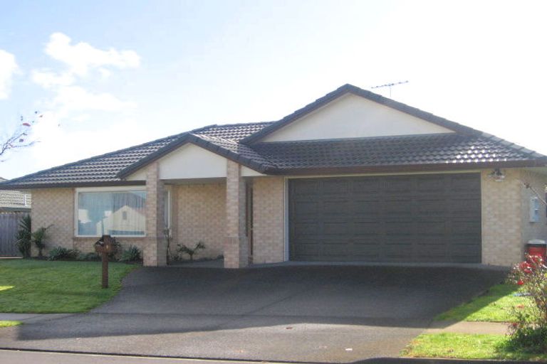 Photo of property in 3 Chapletown Drive, East Tamaki, Auckland, 2016