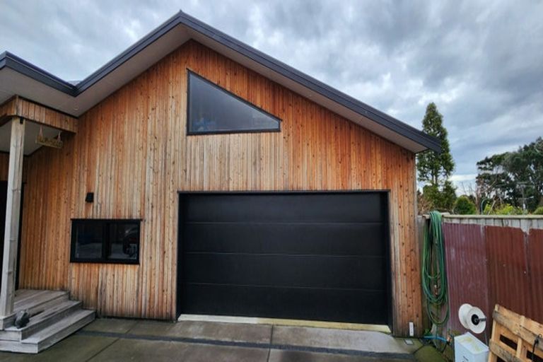 Photo of property in 6a Donnelly Street, Oakura, 4314