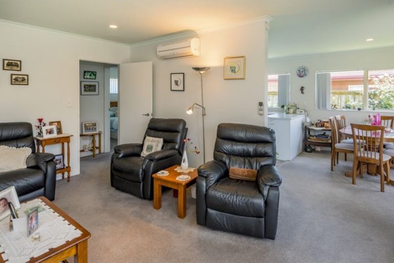 Property details for Rangeview Villas, 2/2 Fuller Close, Levin, 5510