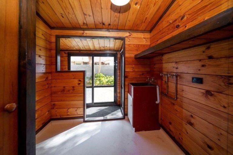 Photo of property in 242 Waihi Road, Hawera, 4610