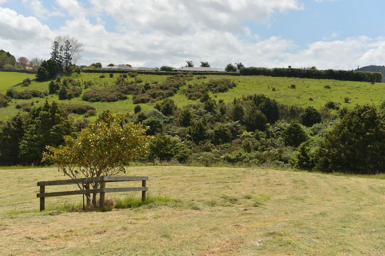Photo of property in 27 Purakau Road, Maunu, Whangarei, 0110