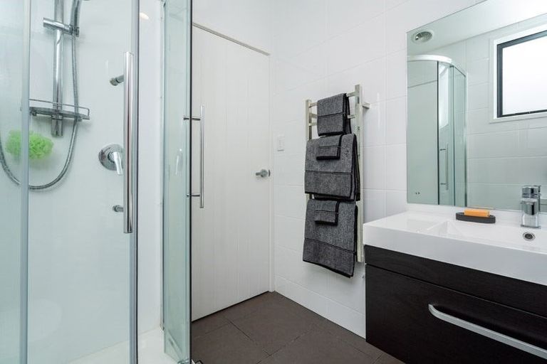 Photo of property in 64 Helenslee Road, Pokeno, 2402