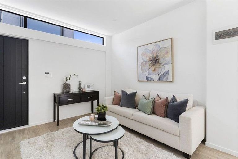 Photo of property in 40b Kenderdine Road, Papatoetoe, Auckland, 2025