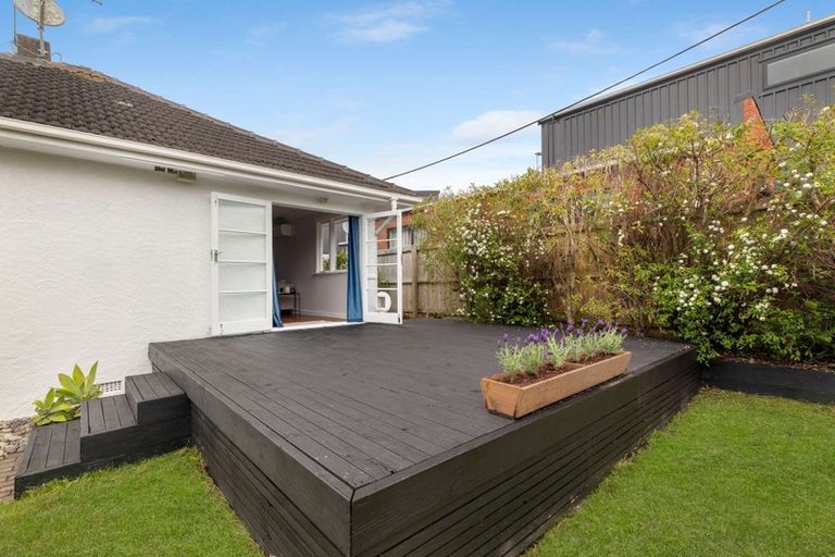 Photo of property in 1/12 Miro Street, New Lynn, Auckland, 0600