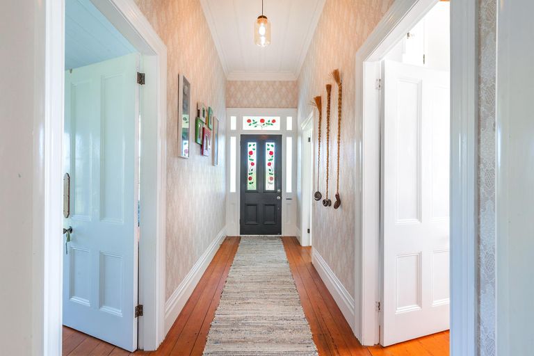 Photo of property in 73 Ranganui Road, Kaiwaka, 0573