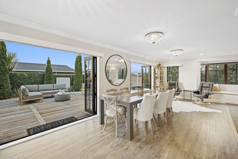 Photo of property in 11 Revell Court, Pukekohe, 2120