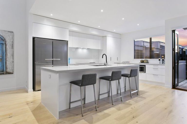 Photo of property in 30 Catalina Bay Drive, Hobsonville, Auckland, 0616