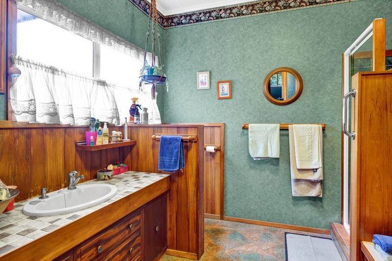 Photo of property in 165 South Road, Hawera, 4610