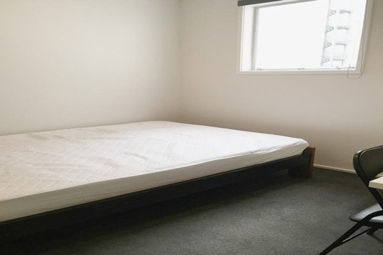 Property details for Harvard On Hobson Apartments, 1a/147 Hobson Street