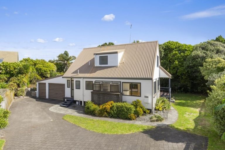 Photo of property in 318 Papamoa Beach Road, Papamoa Beach, Papamoa, 3118