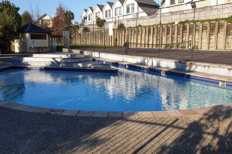 Photo of property in 32/11 The Avenue, Albany, Auckland, 0632