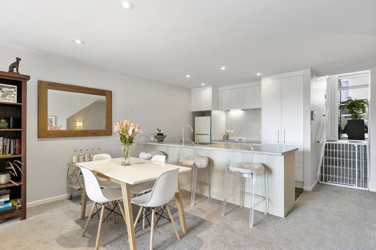 Photo of property in 5/27 The Rigi, Northland, Wellington, 6012