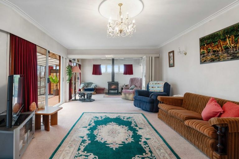 Photo of property in 11 Hillcrest Avenue, Hillcrest, Auckland, 0627