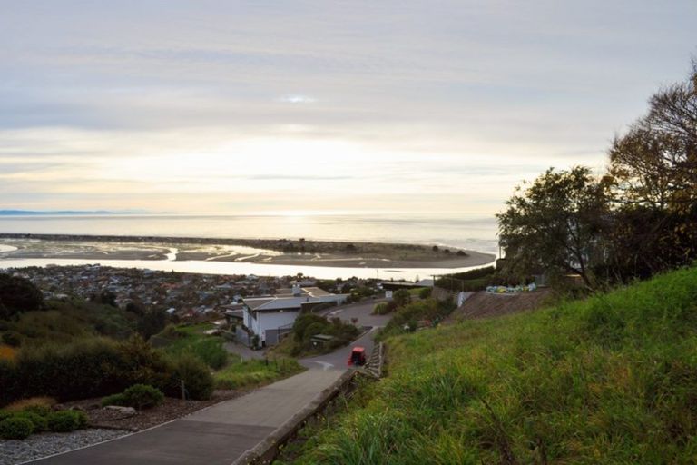 Photo of property in 1 Francis James Lane, Redcliffs, Christchurch, 8081