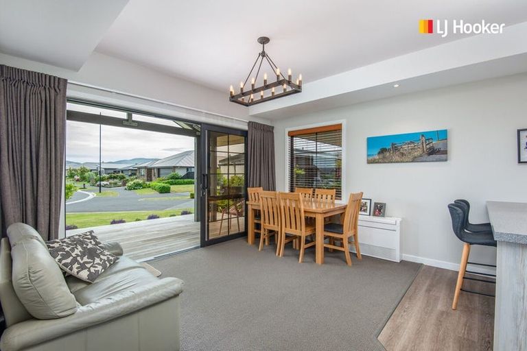 Photo of property in 8 Carrick Place, Mosgiel, 9024