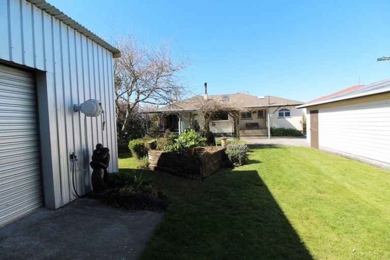 Photo of property in 83 Broadway, Stratford, 4332