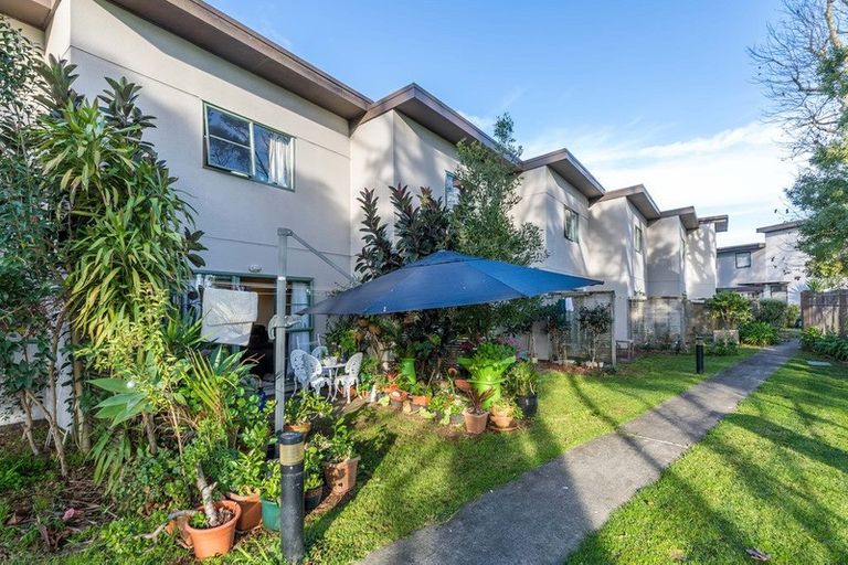 Photo of property in 64/42 Holly Street, Avondale, Auckland, 1026