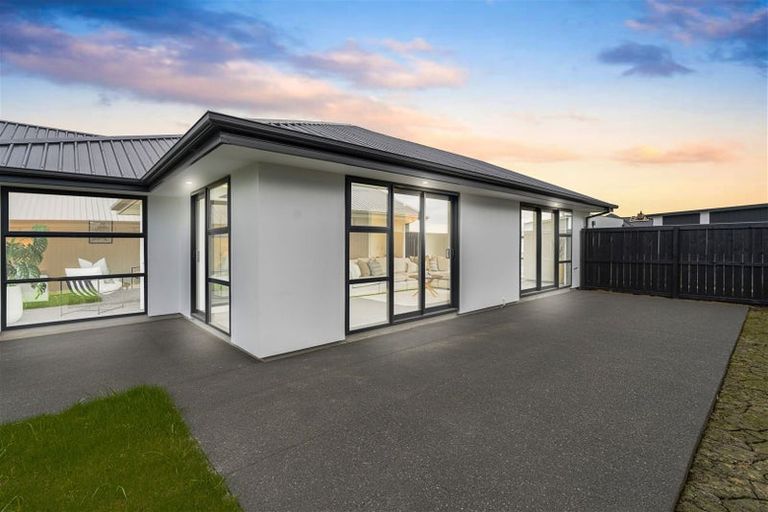 Photo of property in 42 Candlesticks Crescent, Lincoln, 7608